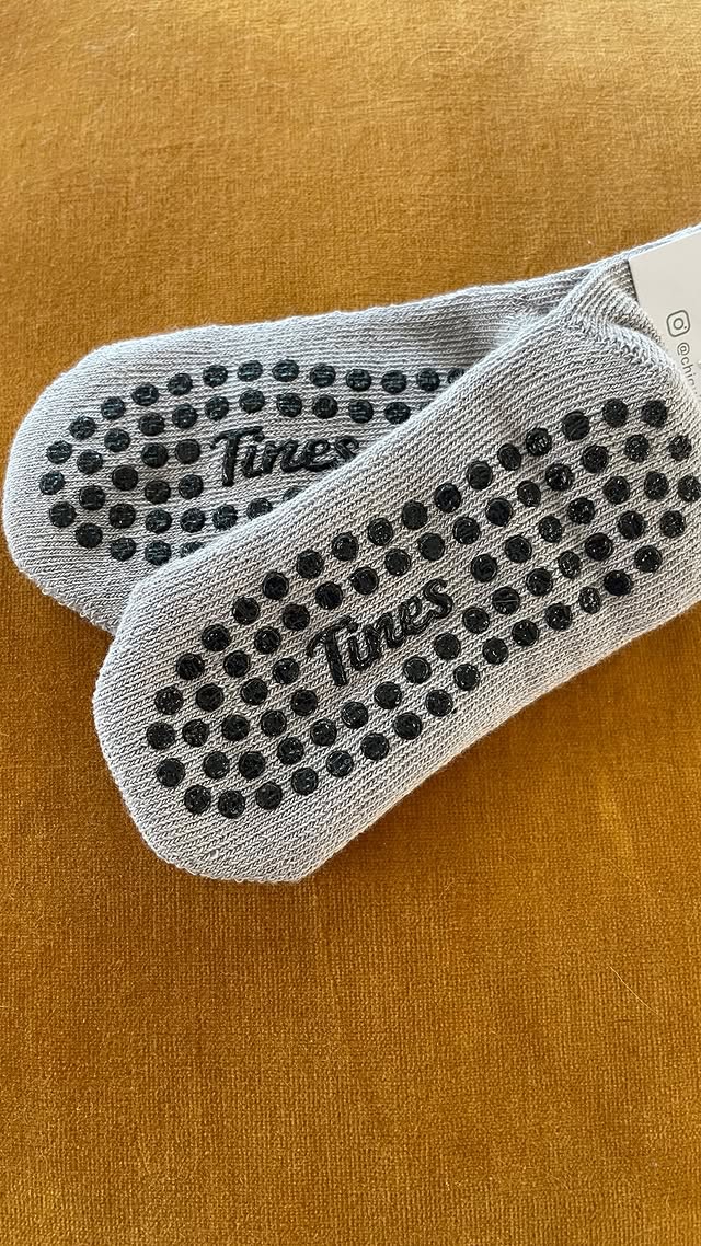 Calcetines antideslizantes premium para niños - Pack de 3.